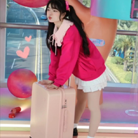 带着粉粉嫩嫩💕行李箱去旅游也太可爱啦