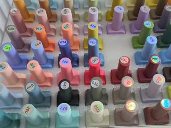 自己在家也能贴的美甲快看过来！