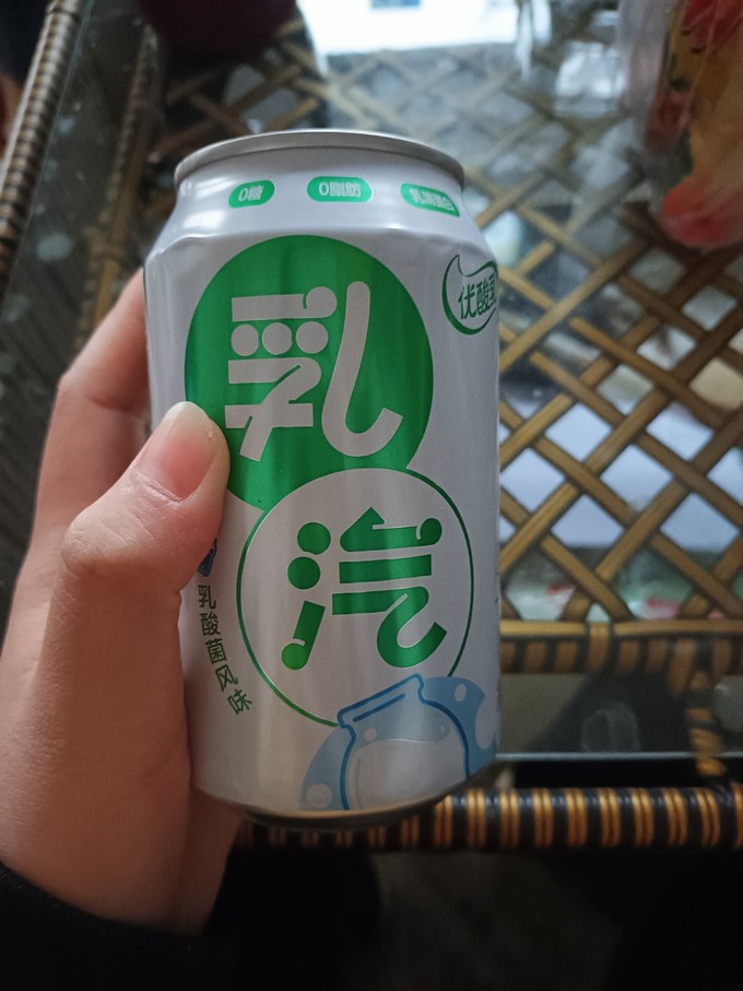 伊利碳酸饮料