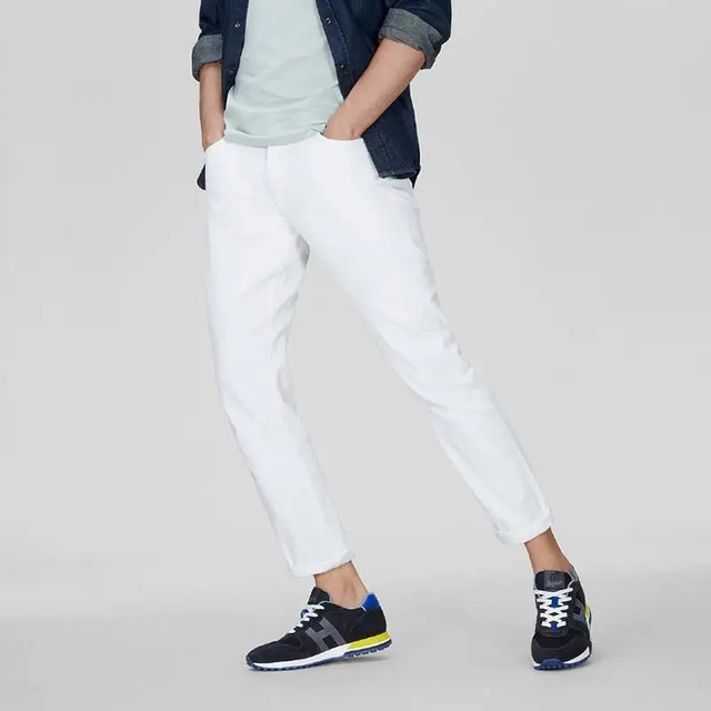 当季流行的面包鞋，跟着明星超模学习如何穿搭！