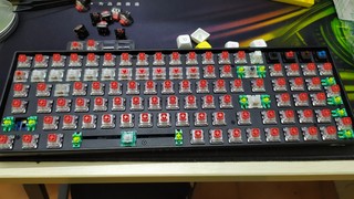 两百元级别的三模96热插拔机械键盘:RK860