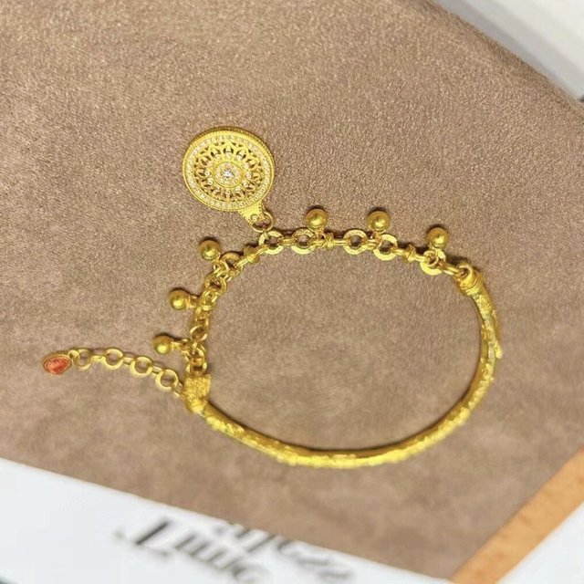 刚打开看包装就觉得整体就很有质感，很好看