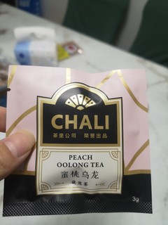 茶里的蜜桃乌龙茶，清香十足