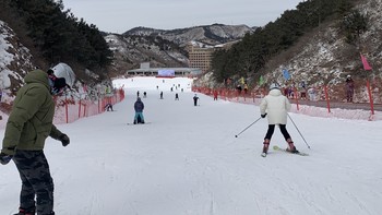 第二次滑雪体验，摩托装备用作滑雪也不错