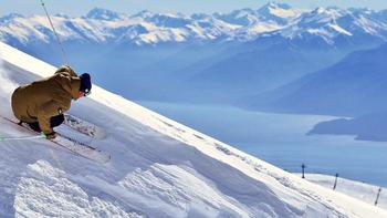 冬天必不可少的运动--滑雪
