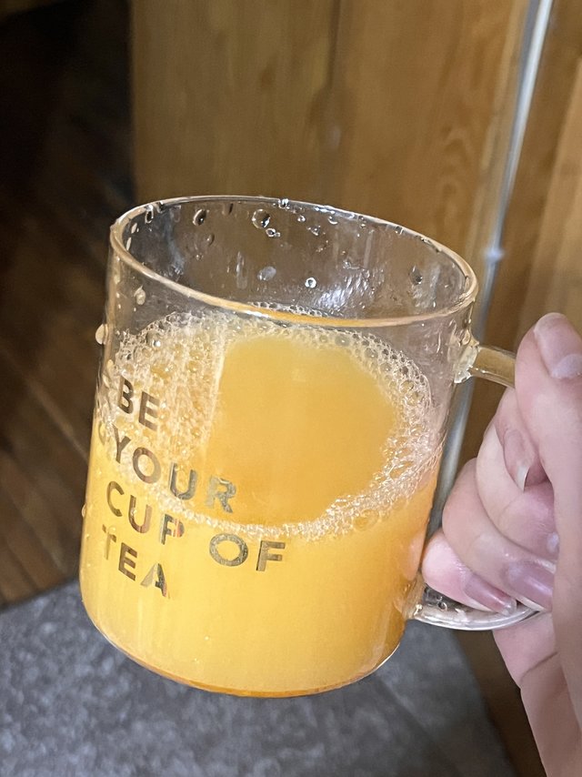 这个橙汁好好喝！！酸酸甜甜的