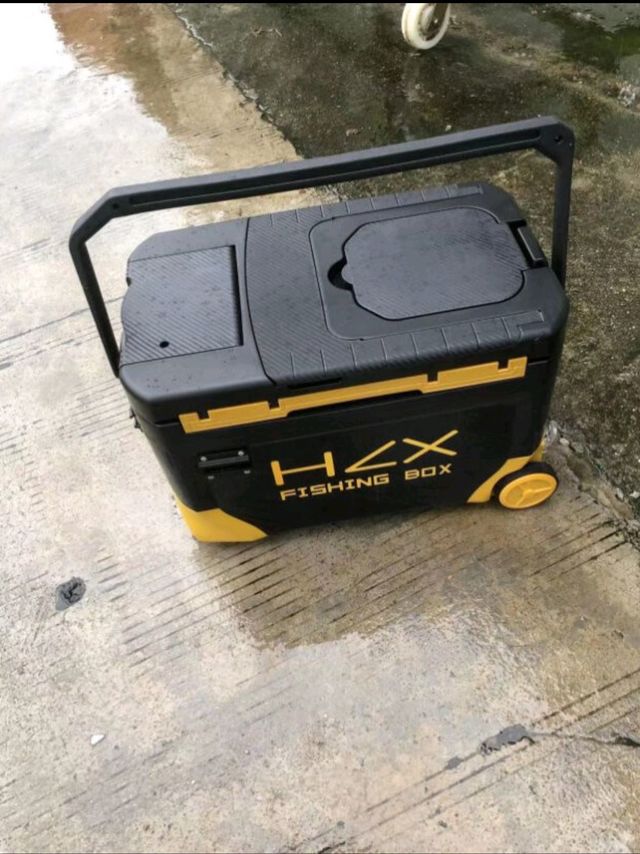 这个钓箱颜值是真的高