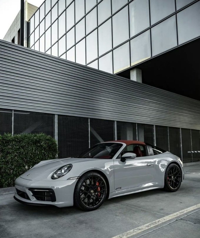 水泥灰保时捷911targagts