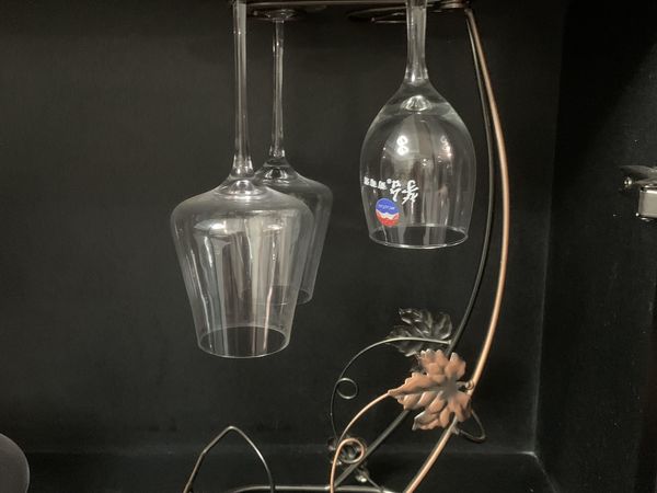 品味生活必备红酒杯架