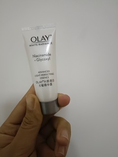 好用的olay水光透白精华霜小样