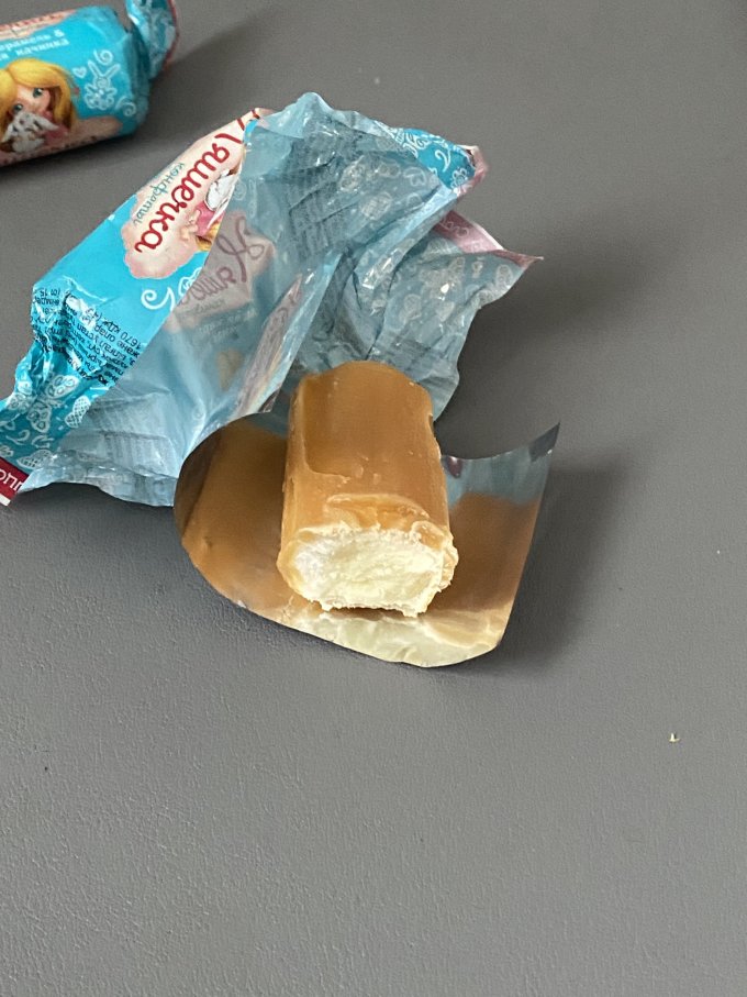 年货分享来自俄罗斯的巧克力太妃榛果糖