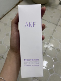 最近超火的akf洗面奶