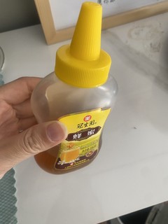 吃了好久的蜂蜜 主要是因为它的瓶口