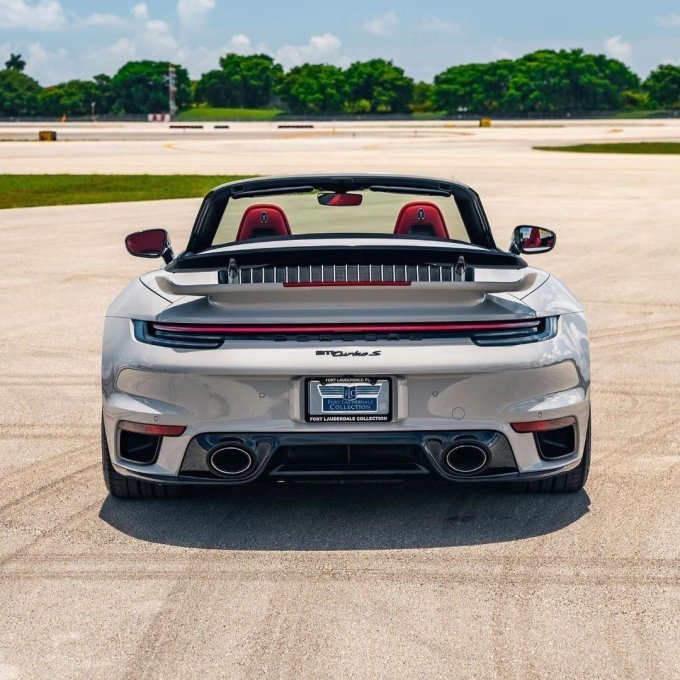 保时捷911turbos款