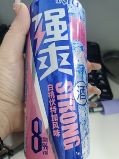 锐澳牌的强爽鸡尾酒