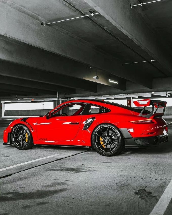 保时捷跑车怎么样 保时捷911 gt2 rs (御林军红)_什么值得买
