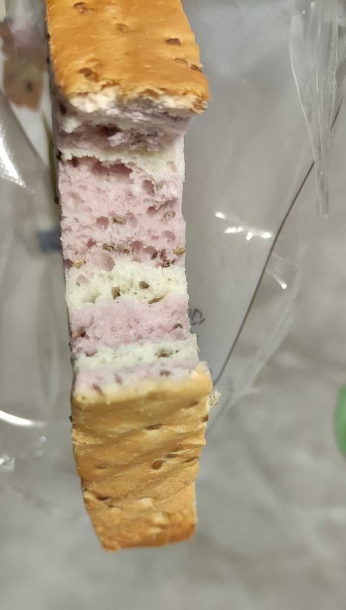 三只松鼠面包