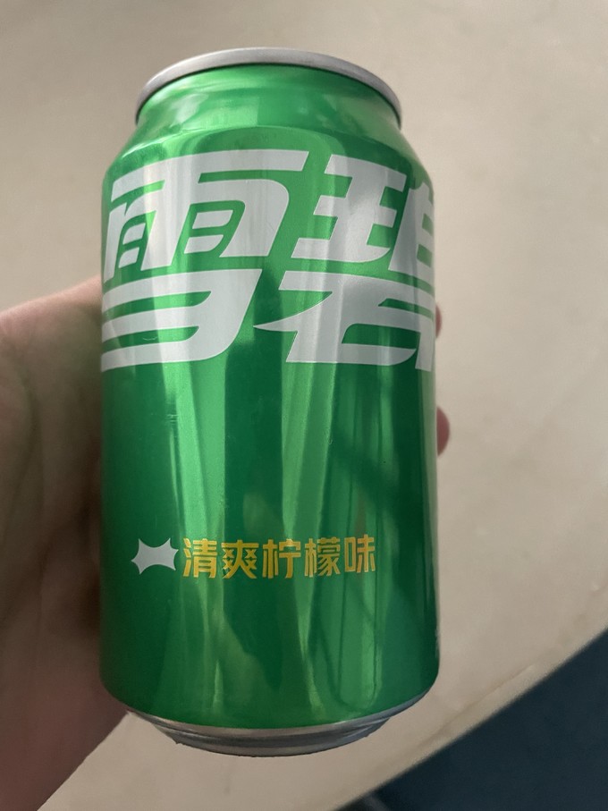 雪碧碳酸饮料