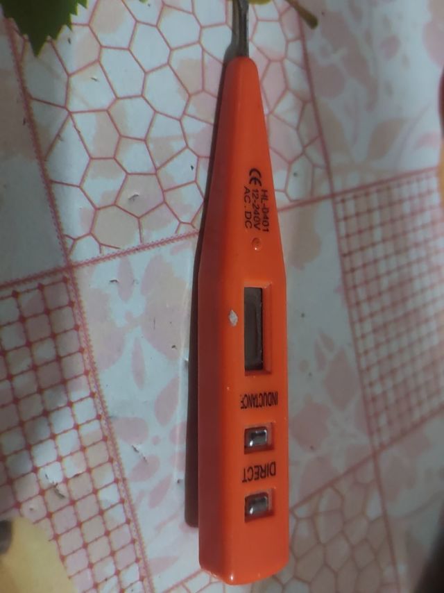 多功能显示屏测电笔