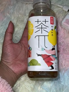 很解渴的农夫山泉茶π