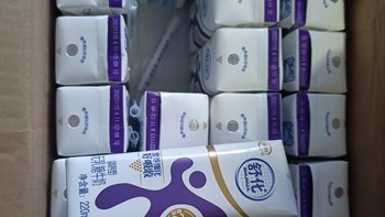 牛奶篇 篇一：伊利舒化奶全脂型和高钙型哪个好喝 