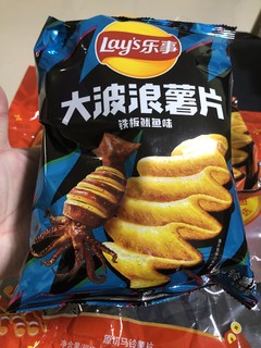 美味分享，乐事大波浪薯片