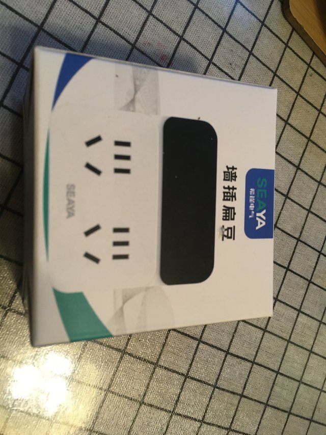 把墙插巧妙扩展一倍的插孔