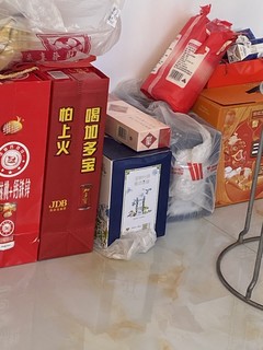 这个特仑苏牛奶箱子春节送礼好看