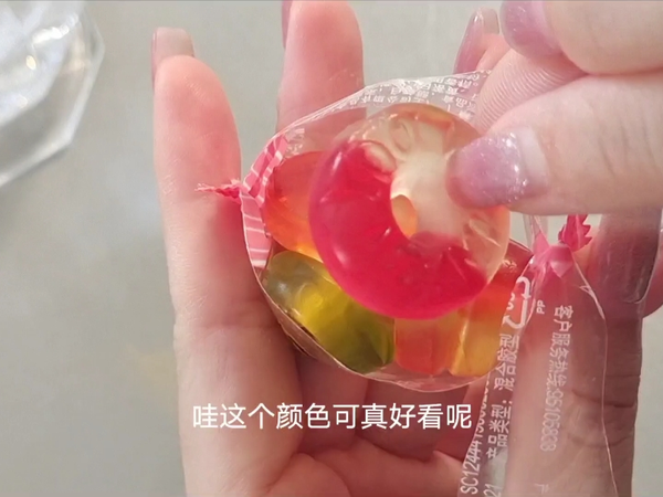 徐福记的救生圈  还挺有用