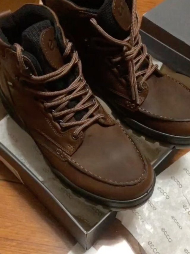  ECCO 爱步 男士 Track 高筒冬靴 