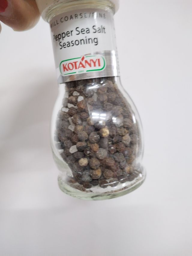 吃鸡排用这款黑胡椒更有味啦