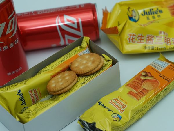 春节的零食，茱蒂丝花生酱三明治饼干