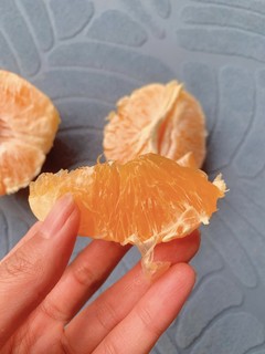 一直当橘子吃，最后才发现是橙子