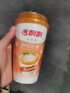 童年的零食香飘飘奶茶