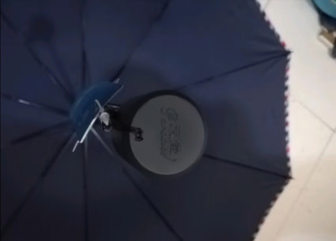 天堂伞雨伞