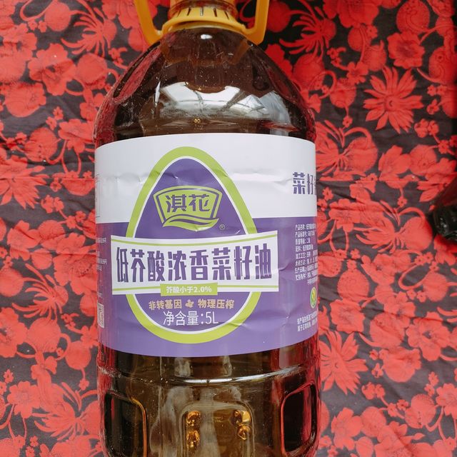 家中常备的低芥酸菜籽油