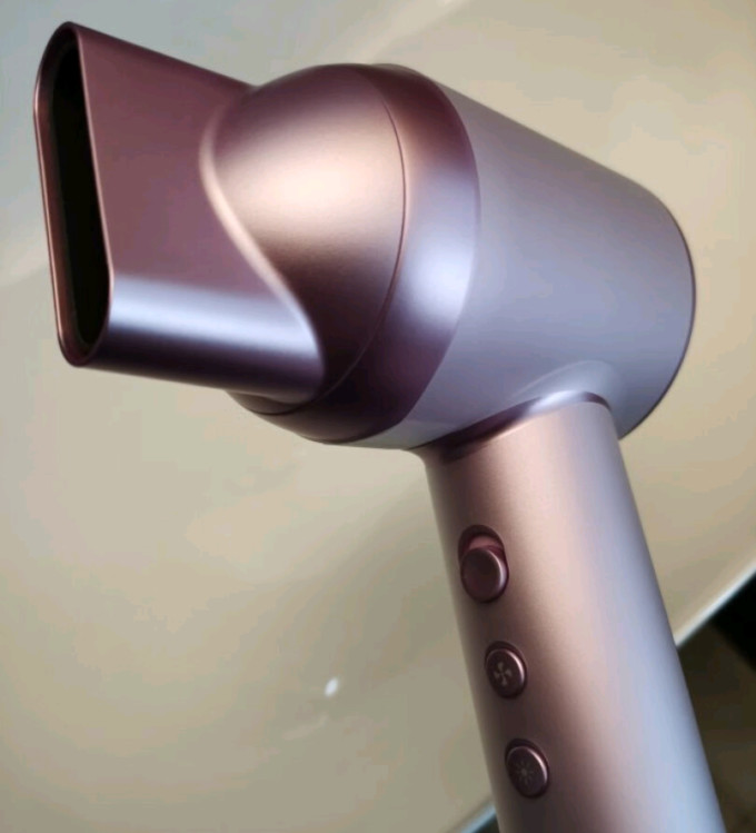 京东京造电吹风