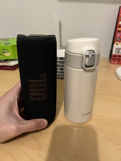 JBL Flip 6 蓝牙音响