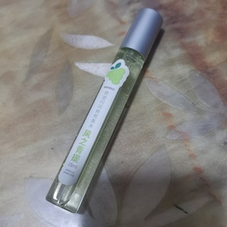 名创优品闪闪香水