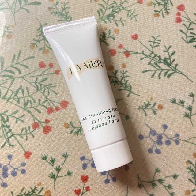 海蓝之谜泡沫洗面奶真不错呢