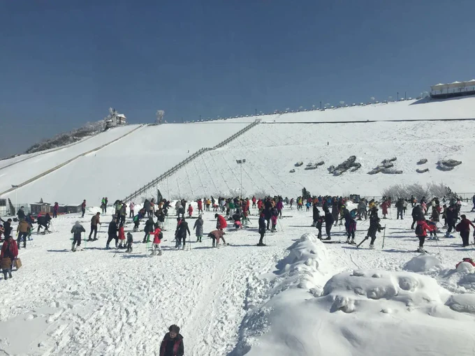 滑雪装备