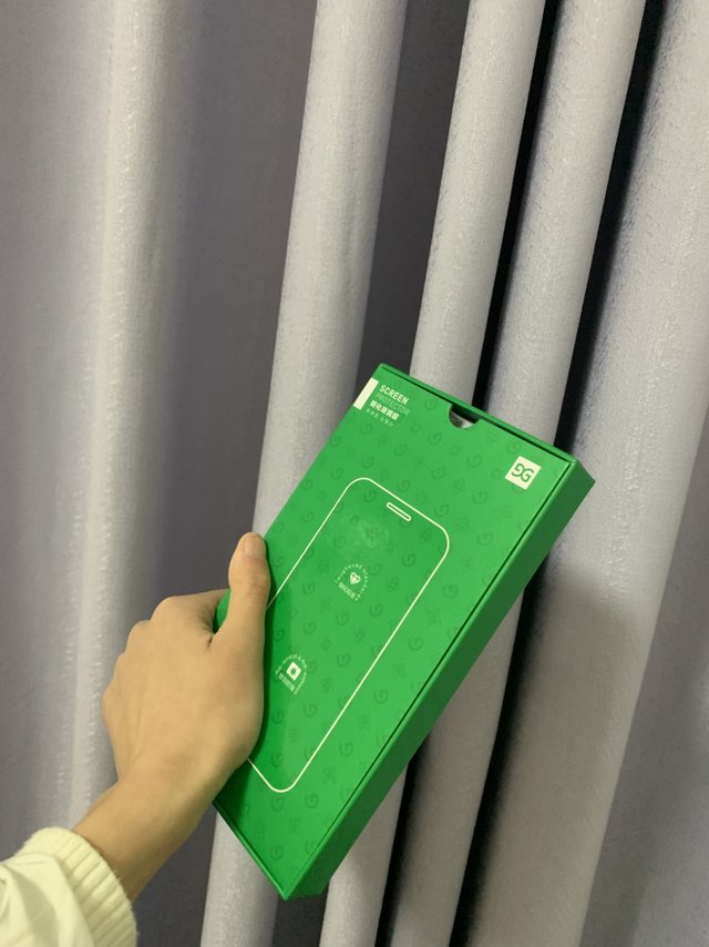 分享一个近期最好用的钢化膜