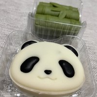 可爱到不舍得吃的熊猫蛋糕