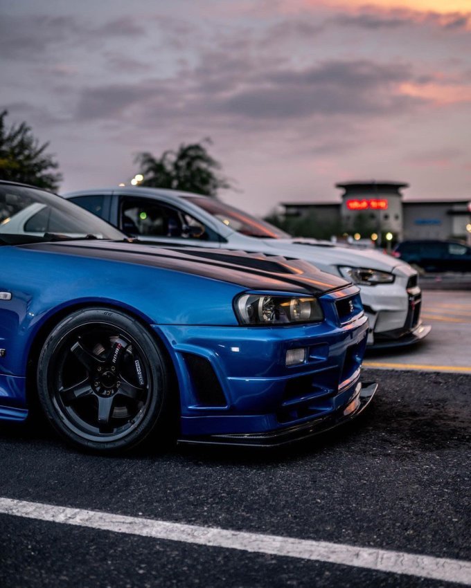 小钢炮跑车怎么样 日产小钢炮gt r_什么值得买