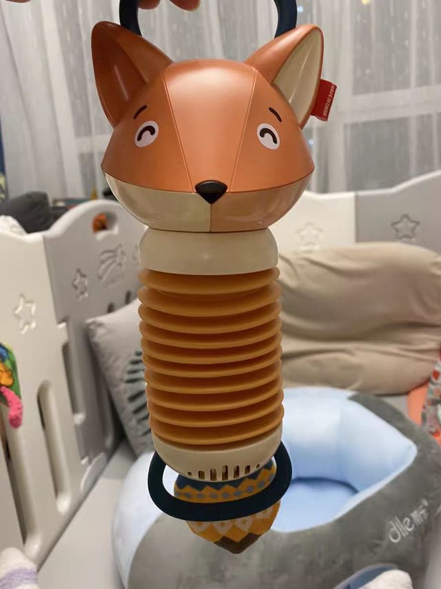 很好玩儿会发出响声的小狐狸