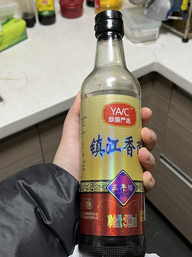 分享一个生活小技巧，买陈醋认准镇江产的