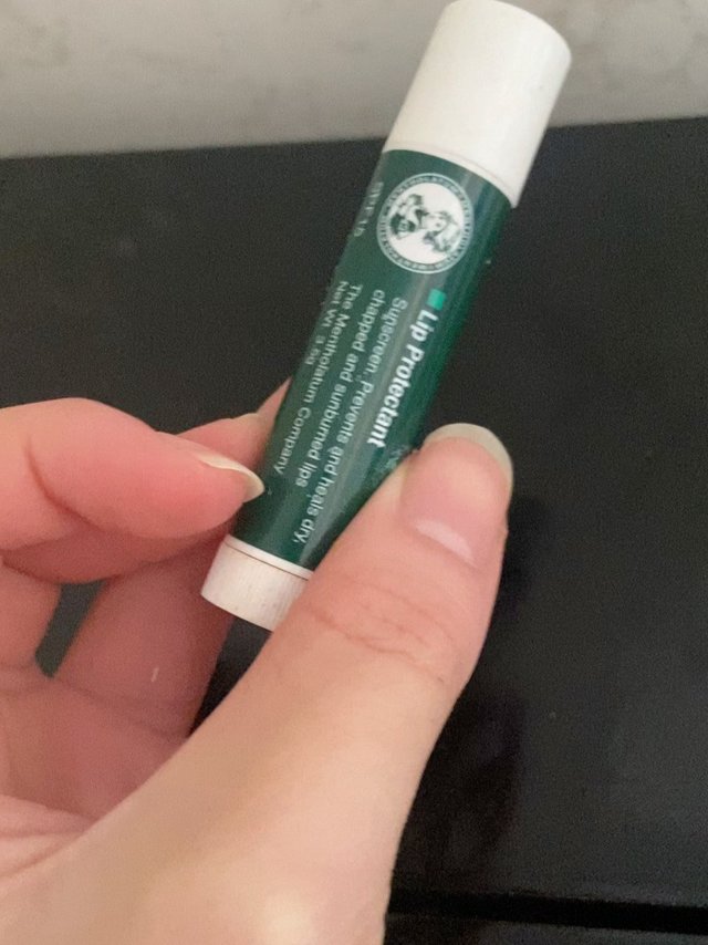 秋冬防干裂补水润唇膏