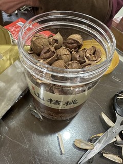 手拨山核桃，家里聚会不能没有它