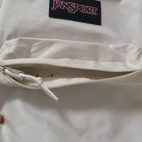 jansport的米白色书包–颜值超级高！！