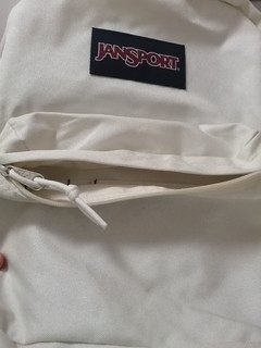 jansport的米白色书包–颜值超级高！！